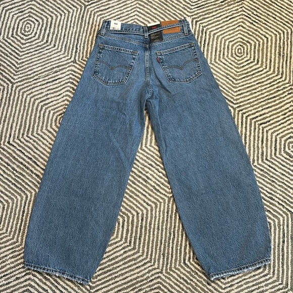 Levi’s XL Balloon Jeans - Picture 5 of 6